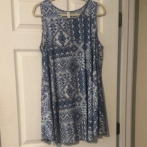 Blue and White Sleeveless Patterned Dress